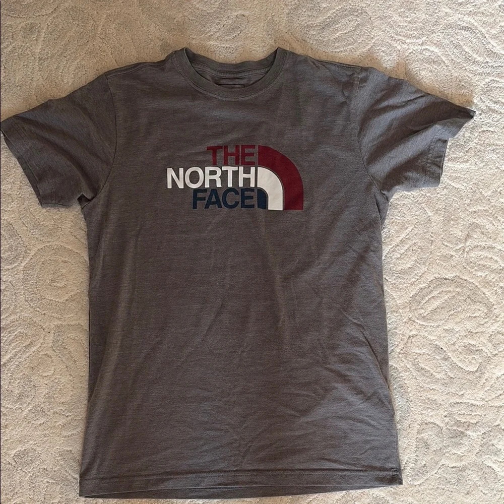 The North Face Men's Gray Short Sleeve Tee